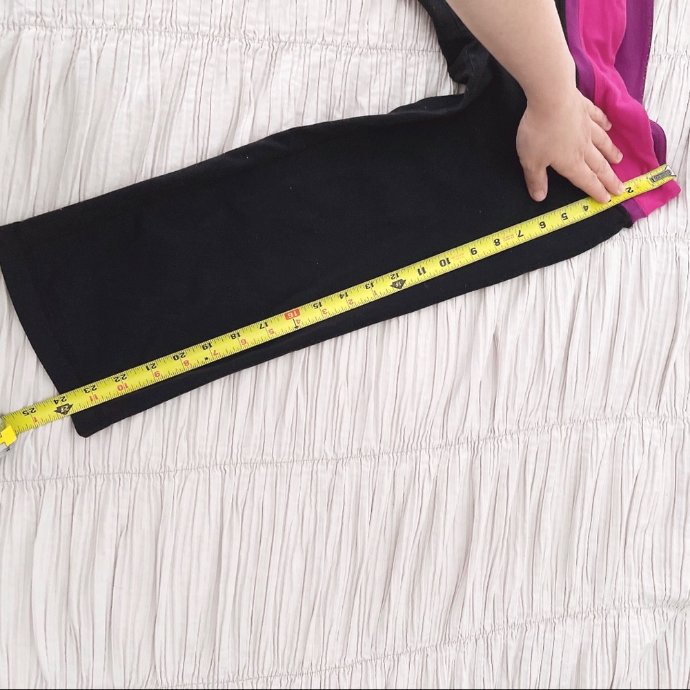 Lululemon Low Rise Capris - Picture 7 of 12